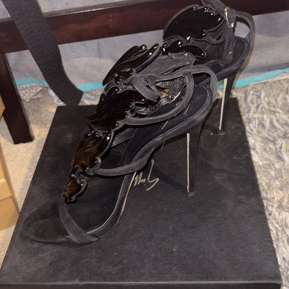 Giuseppe Zanotti Colone Wing Sandal - Picture 2 of 3